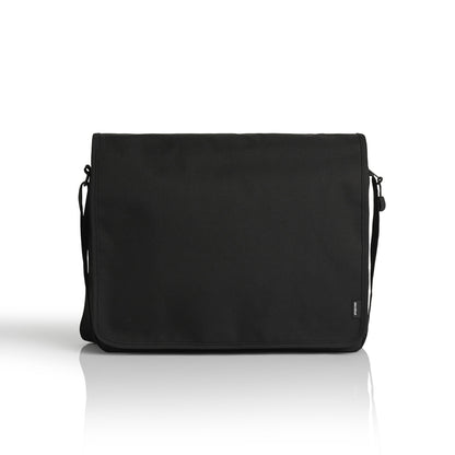 Recycled Messenger Bag Turn