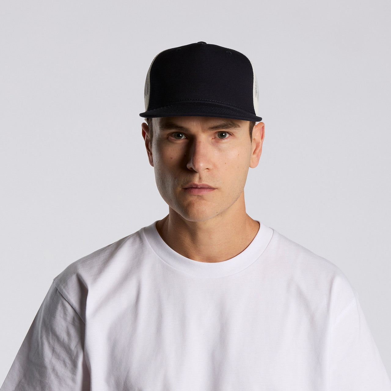Stock Contrast Trucker Turn