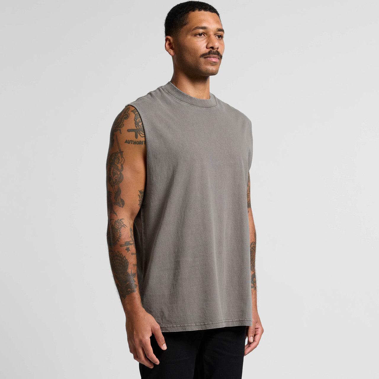 Heavy Faded Tank Turn