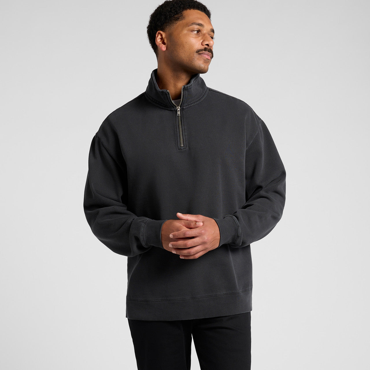 Relax Faded Half Zip Back